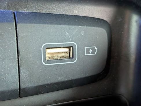 Used 2023 Hyundai Santa Cruz Limited image 23