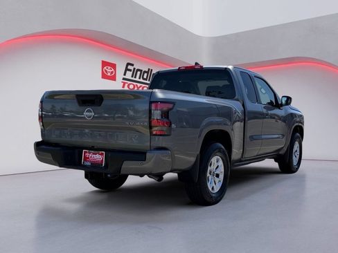 Used 2024 Nissan Frontier SV w/ Technology Package AWD/4WD image 3