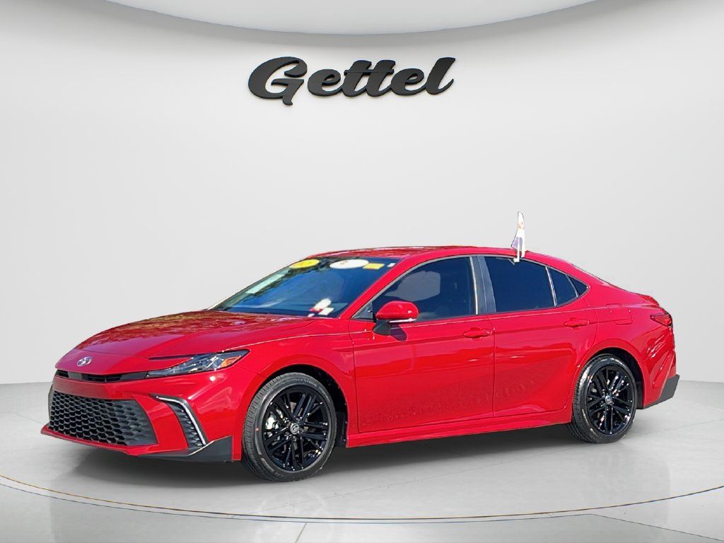 Used 2026 Toyota Camry SE FWD image 1