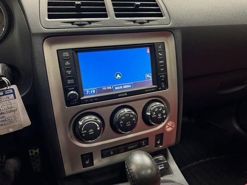 Used 2013 Dodge Challenger SRT8 w/ Harman Kardon Audio Group image 23