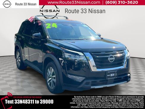Used 2024 Nissan Pathfinder SL AWD/4WD image 1