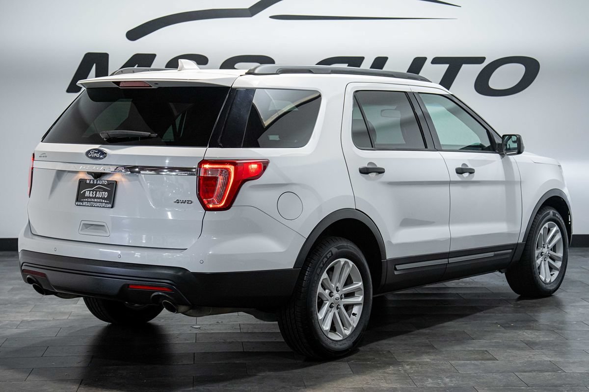Used 2016 Ford Explorer 4WD image 4