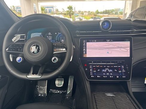 New 2025 Maserati Grecale Modena image 12