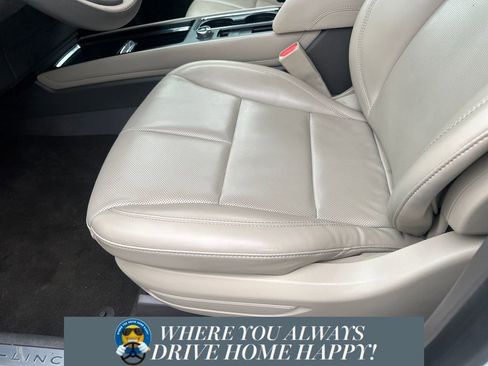 Certified 2023 Lincoln Corsair FWD w/ Equipment Group 101A image 7