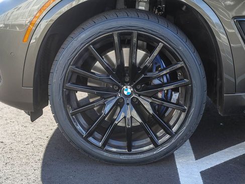 Used 2023 BMW X5 M50i w/ Executive Package image 9