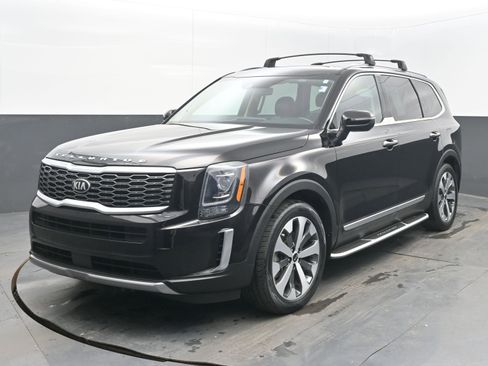Used 2021 Kia Telluride S image 3