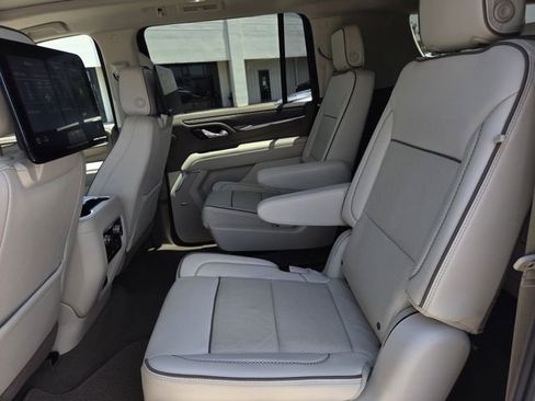 Used 2021 GMC Yukon XL Denali w/ Denali Ultimate Package AWD/4WD image 20
