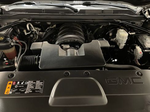 Used 2019 GMC Yukon XL Denali w/ Denali Ultimate Package AWD/4WD image 10