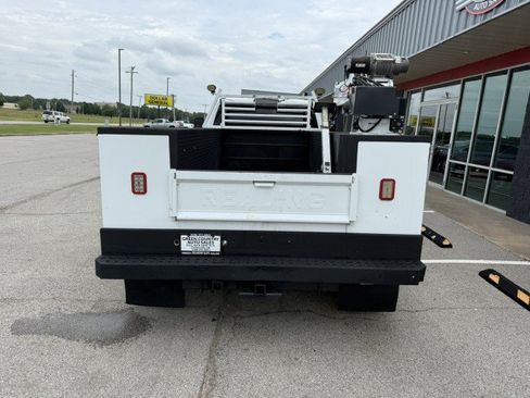Used 2018 RAM 3500 Tradesman w/ Chrome Appearance Group AWD/4WD image 11