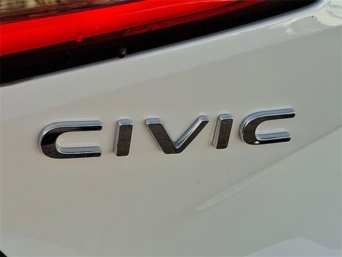 Certified 2023 Honda Civic EX-L image 29