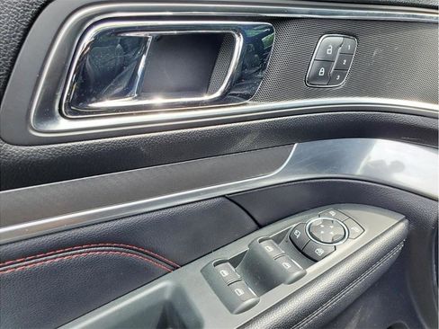 Used 2019 Ford Explorer Sport w/ Equipment Group 401A AWD/4WD image 23