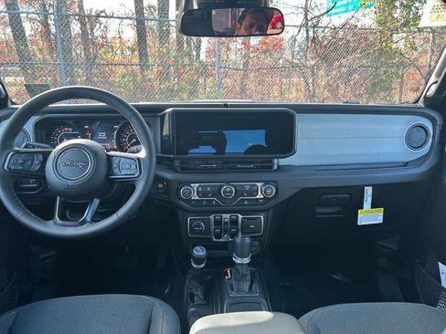 New 2026 Jeep Gladiator Sport image 24