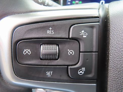 Used 2025 Chevrolet Silverado 1500 LT image 16