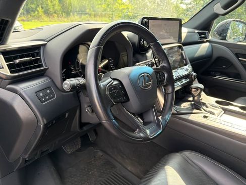 Used 2023 Lexus LX 600 4WD w/ Appearance Package image 27