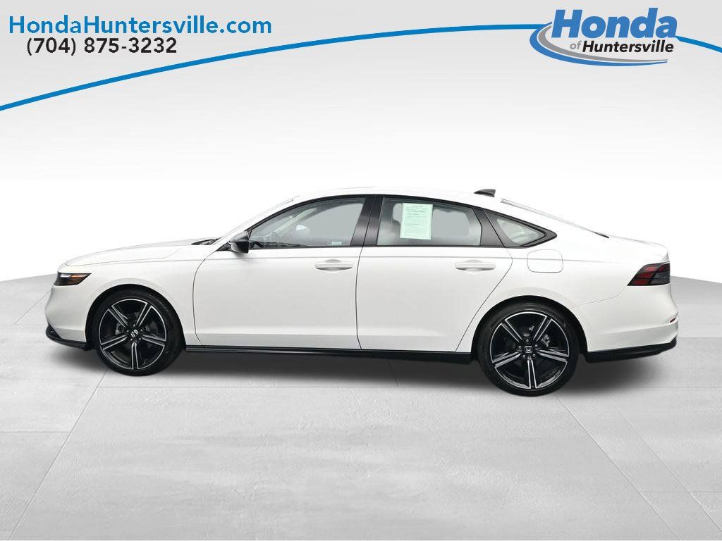 Used 2026 Honda Accord SE image 5