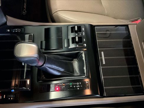 Used 2021 Lexus GX 460 Premium w/ Premium Package image 16