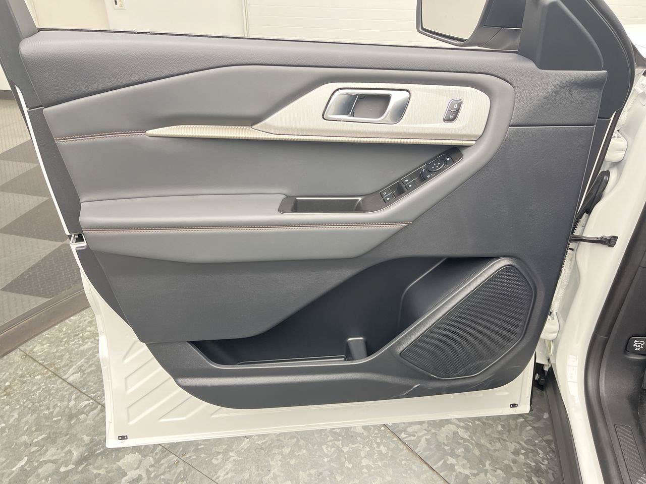 New 2027 Ford Explorer Active w/ Active Comfort Package AWD/4WD image 8