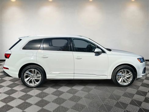 Used 2022 Audi Q7 3.0T Premium Plus image 2
