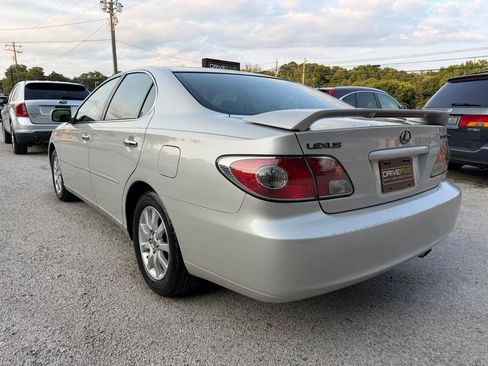 Used 2003 Lexus ES 330 FWD image 3