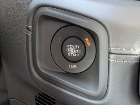 New 2026 Jeep Gladiator Sport image 28