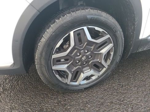 Used 2023 Hyundai Santa Fe Limited image 9