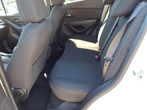 Used 2020 Chevrolet Trax LS w/ Tint and Cruise Package FWD image 13