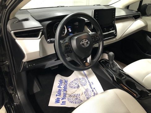 Used 2021 Toyota Corolla LE w/ Carpet Mat Package (TMS) image 17