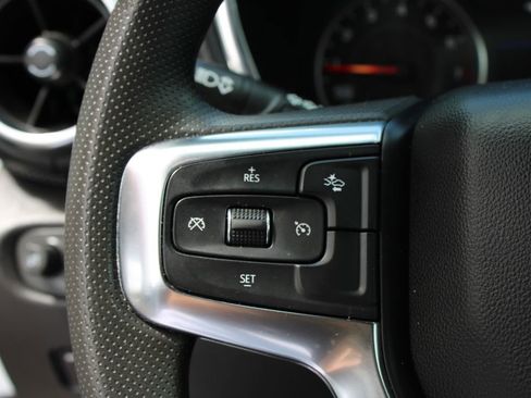 Used 2025 Chevrolet Blazer LT FWD image 25