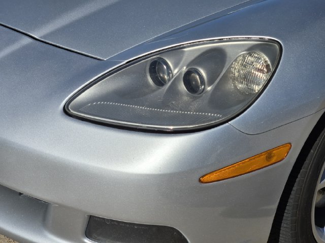 Used 2011 Chevrolet Corvette Coupe w/ 1LT RWD image 8