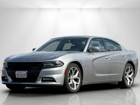Used 2016 Dodge Charger R/T w/ Plus Group image 7