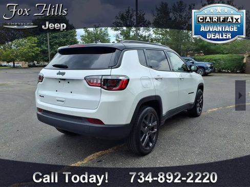 Used 2025 Jeep Compass Limited w/ Sun & Sound Group AWD/4WD image 9