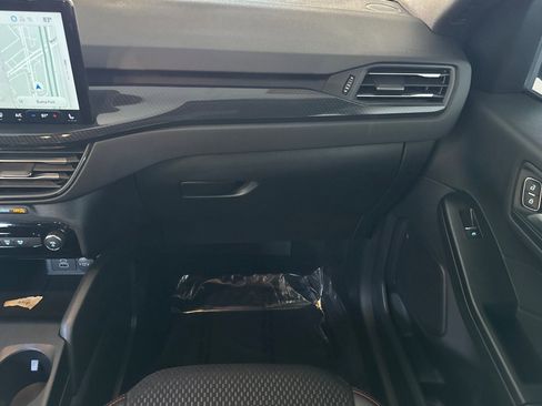 Used 2024 Ford Escape ST-Line w/ Tech Pack #1 image 29