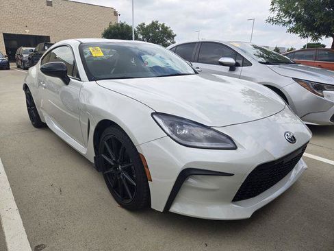 Certified 2024 Toyota GR86 Premium RWD image 1