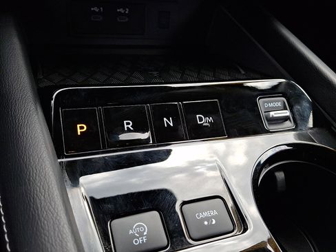 Certified 2025 Nissan Murano SV AWD/4WD image 16