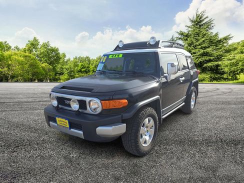 Used 2008 Toyota FJ Cruiser 4WD image 3
