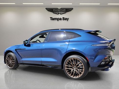 Used 2025 Aston Martin DBX 707 image 3