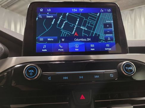 Used 2022 Ford Escape Titanium FWD image 22