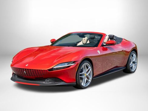 Used 2024 Ferrari Roma Spider RWD image 5