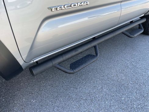 Used 2019 Toyota Tacoma TRD Off-Road RWD image 13