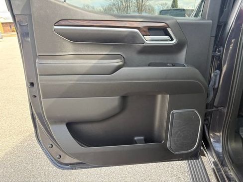 Used 2022 GMC Sierra 1500 SLT AWD/4WD image 29