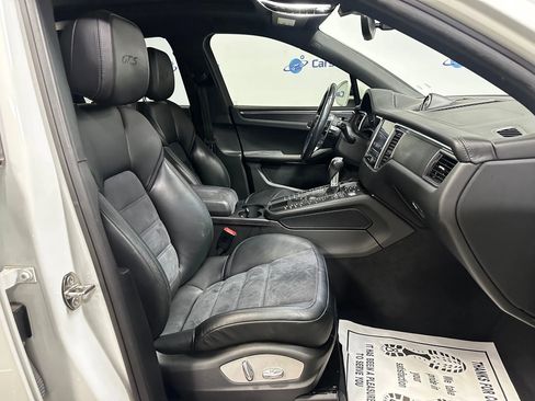 Used 2018 Porsche Macan GTS image 28