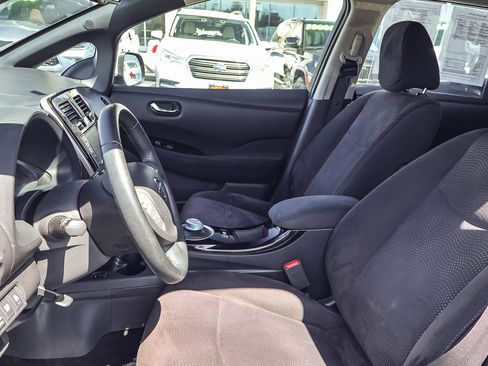 Used 2013 Nissan Leaf SV w/ LED & Quick Charge Pkg FWD image 13