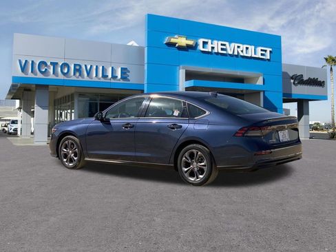 Used 2023 Honda Accord EX image 6