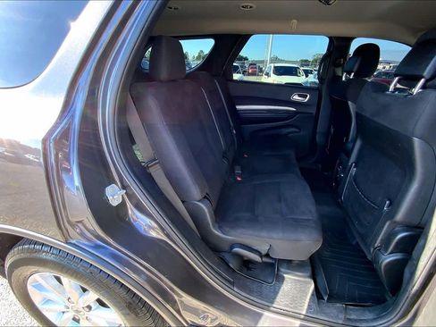 Used 2019 Dodge Durango SXT w/ 3rd Row Seating Group image 18