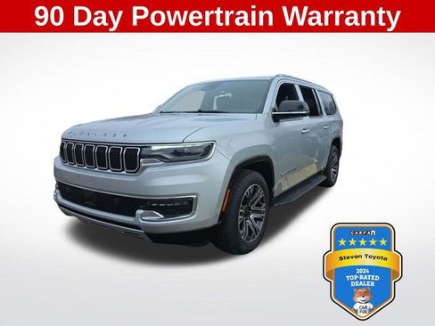 Used 2024 Jeep Wagoneer L Series II w/ Flexible Seating Group AWD/4WD image 1