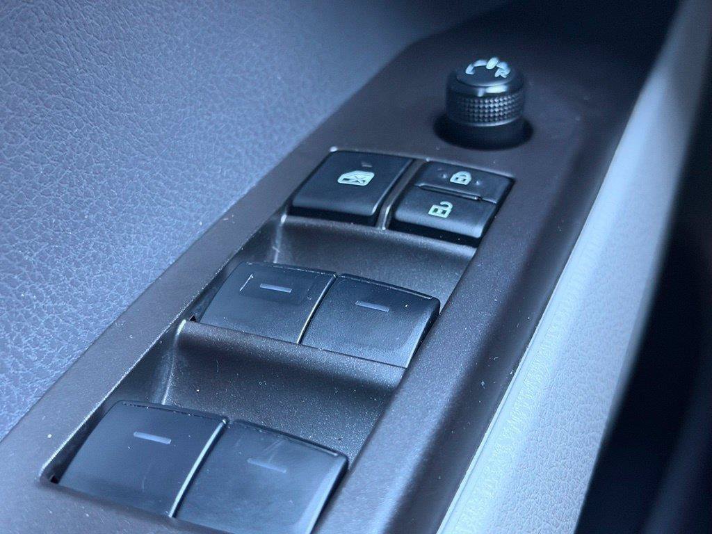 Used 2024 Toyota Camry SE FWD image 21