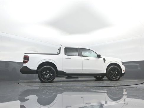 New 2026 Ford Maverick Lariat w/ Black Appearance Package image 34