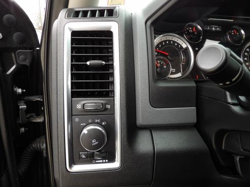 Used 2018 RAM 1500 Big Horn image 24