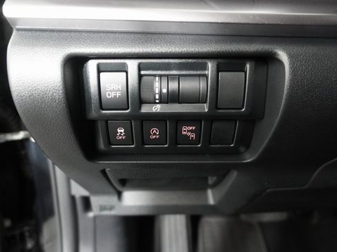 Used 2023 Subaru Crosstrek 2.5i Limited w/ Moonroof Package image 25