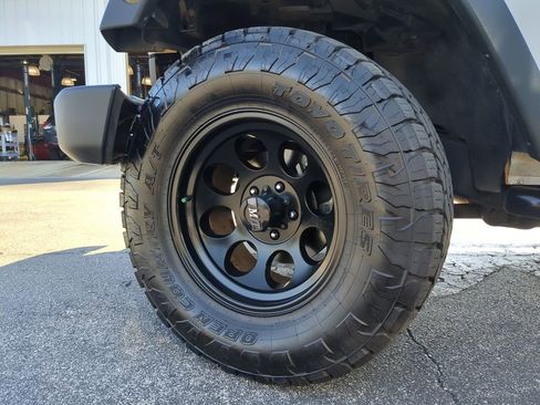 Used 2014 Jeep Wrangler Sport image 29